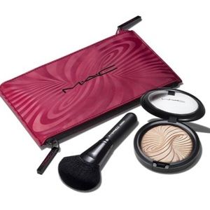 MAC - TRICK OF THE LIGHT EXTRA DIMENSION SKINFINISH KIT NEW!